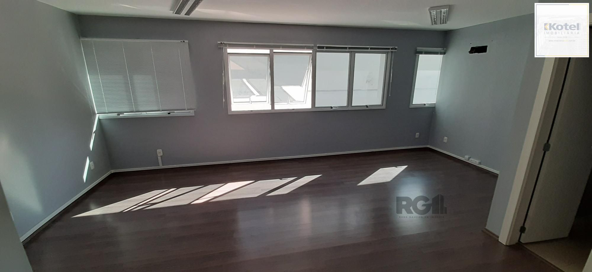 Sala Comercial à venda, 33m², Menino Deus - Porto Alegre — foto 5