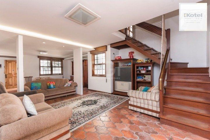Casa para Venda - 247m², 4 dormitórios, sendo 1 suites, 5 vagas - Glória — foto 5