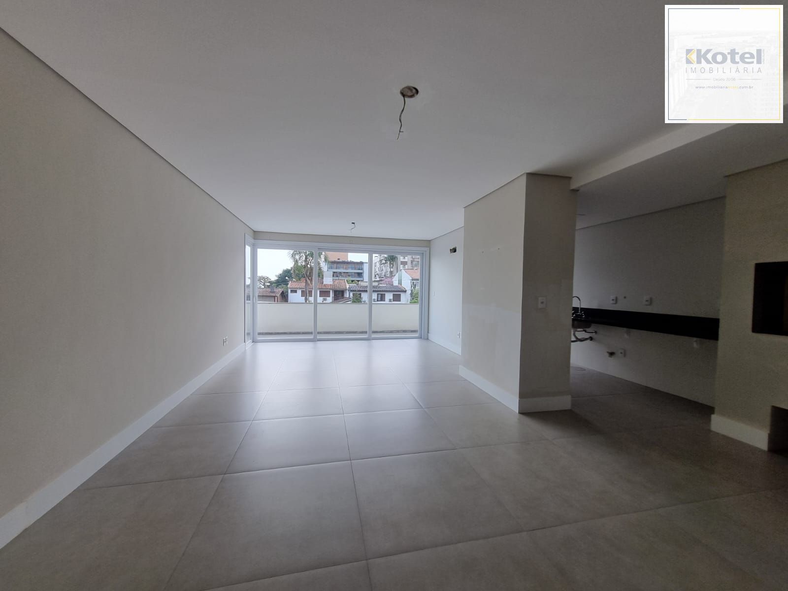 Apartamento garden com 3 suites no Cristal