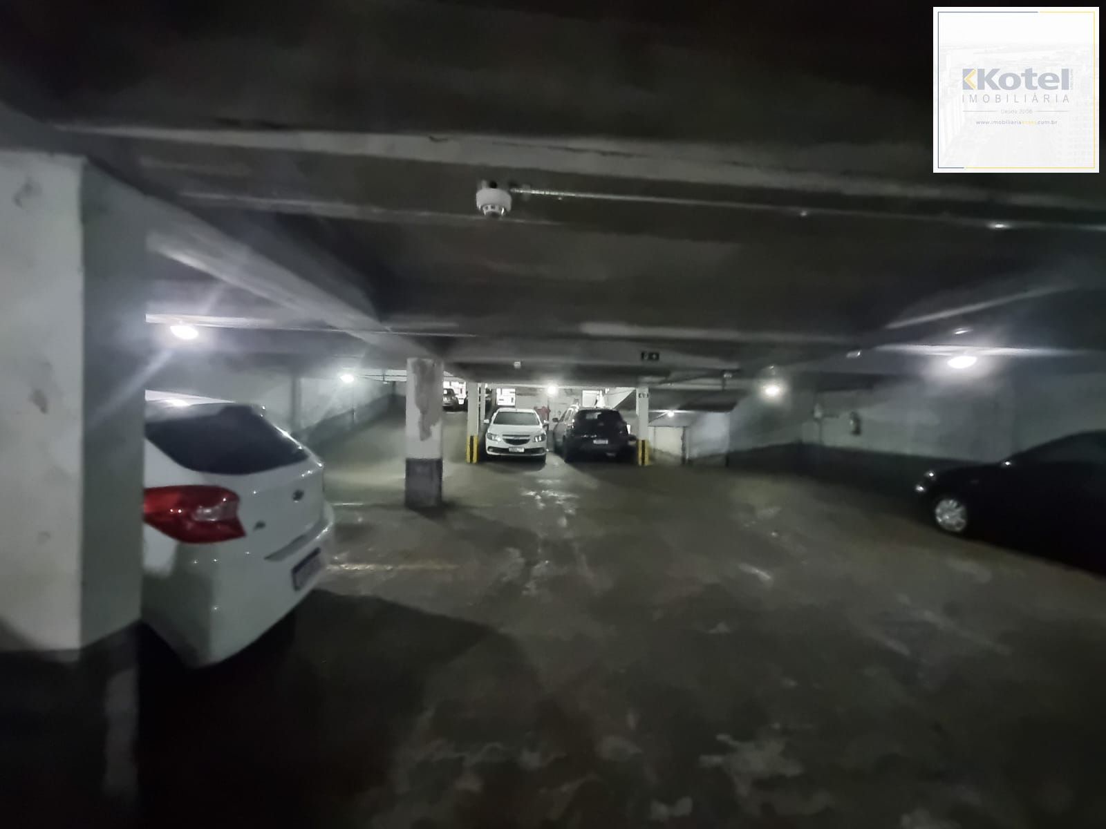 Box de garagem para venda no centro