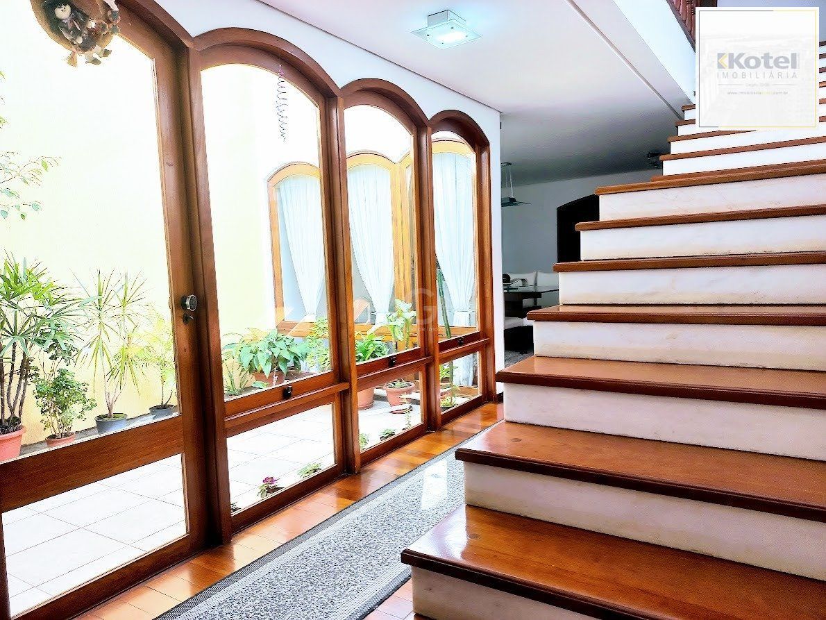 Casa 5 quartos à venda, 316m², Santana - Porto Alegre — foto 4