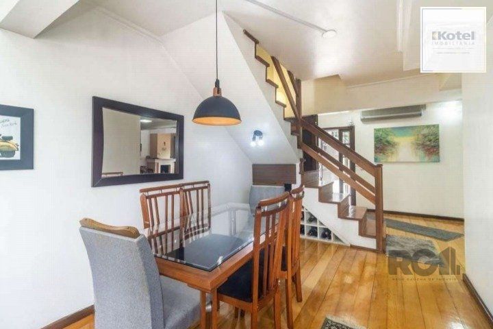 Casa 4 quartos à venda, 264m², Santo Antônio - Porto Alegre