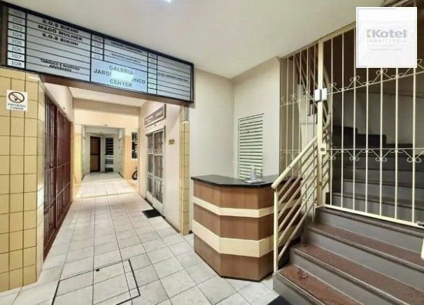 Loja para Venda - 20.94m², 0 dormitórios, Petrópolis — foto 2