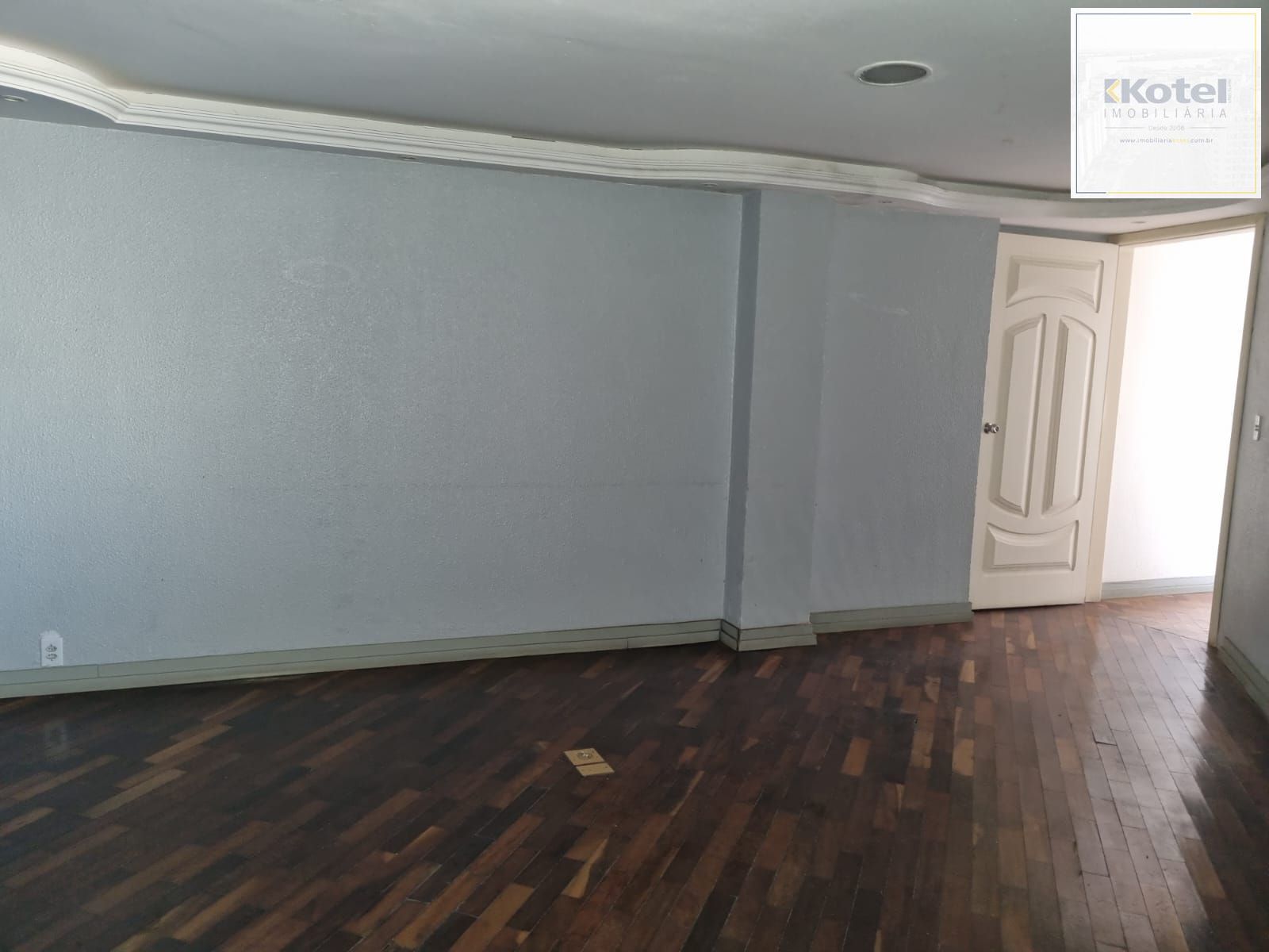 Conjunto Comercial 2 quartos à venda, 234m², Floresta - Porto Alegre