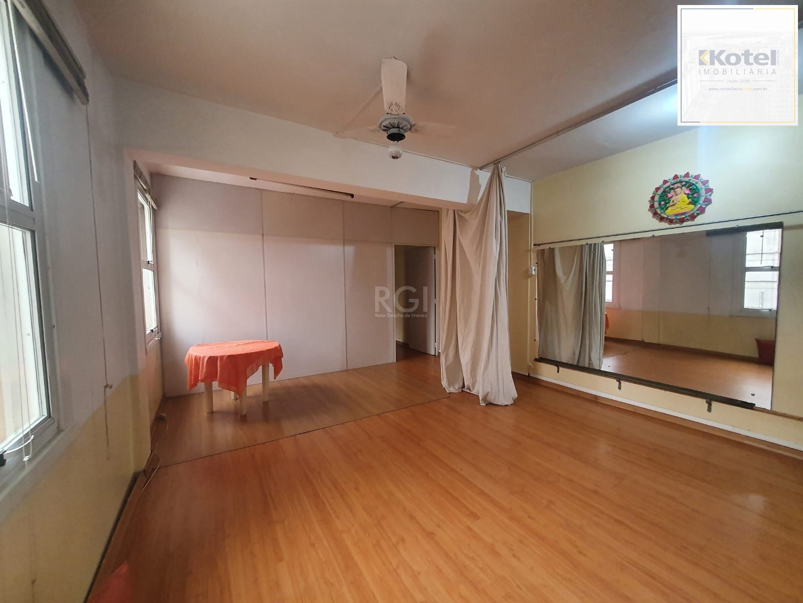 Conjunto/Sala para Venda - 100m², 0 dormitórios, Centro Histórico