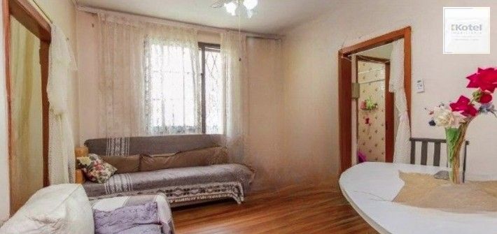 Casa de 3 dormitórios para venda ,estuda imóvel de menor valor no negócio, bairro Partenon em Porto Alegre/RS.