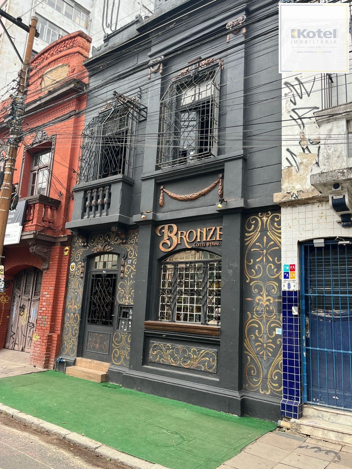 Casa para Venda - 242m², 3 dormitórios, 1 vaga - Cidade Baixa — foto 2