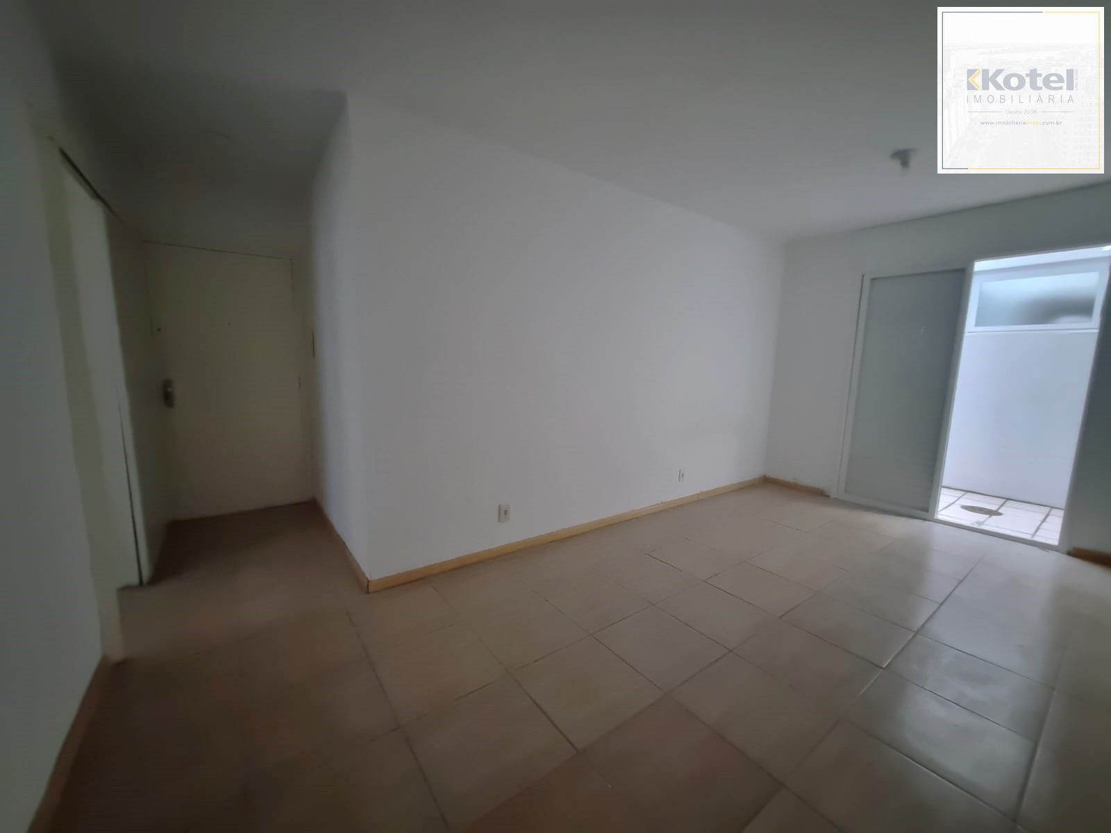 Apartamento a venda com pátio no Bairro Santana