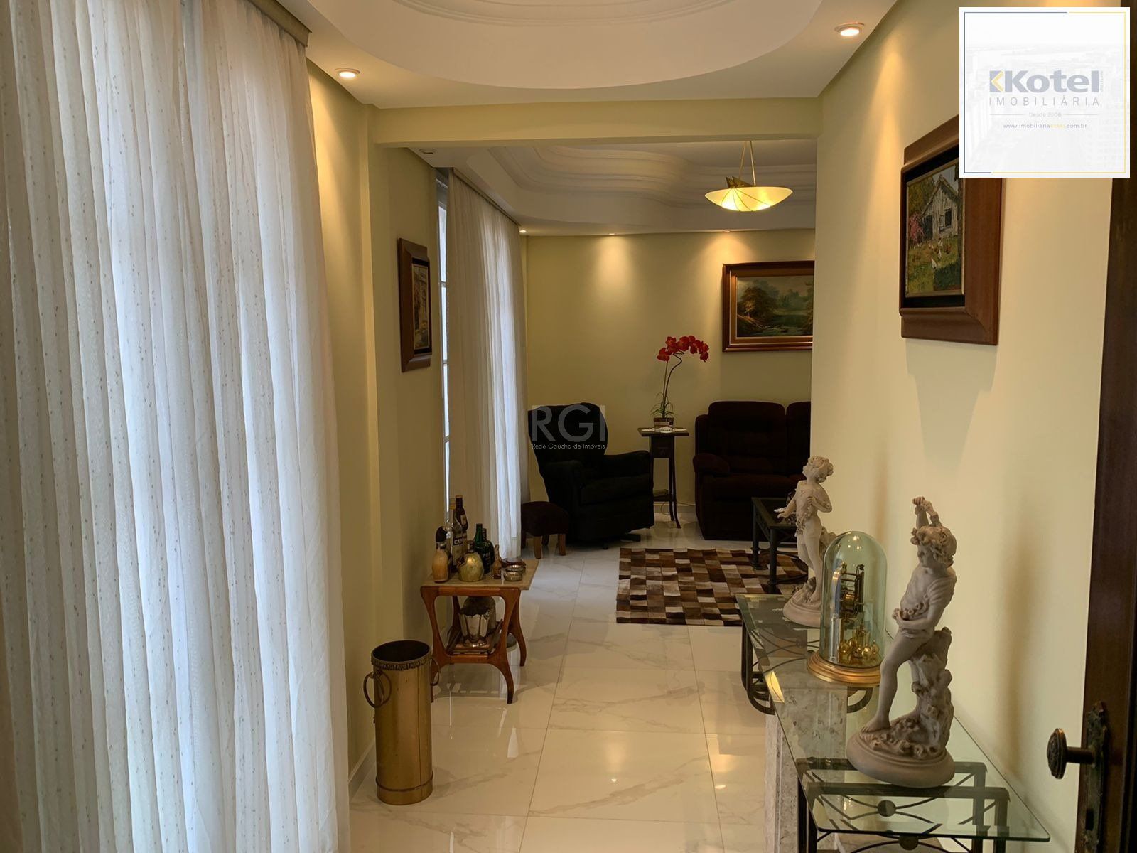 Apartamento para Venda - 130m², 3 dormitórios, sendo 1 suites, 1 vaga - Rio Branco