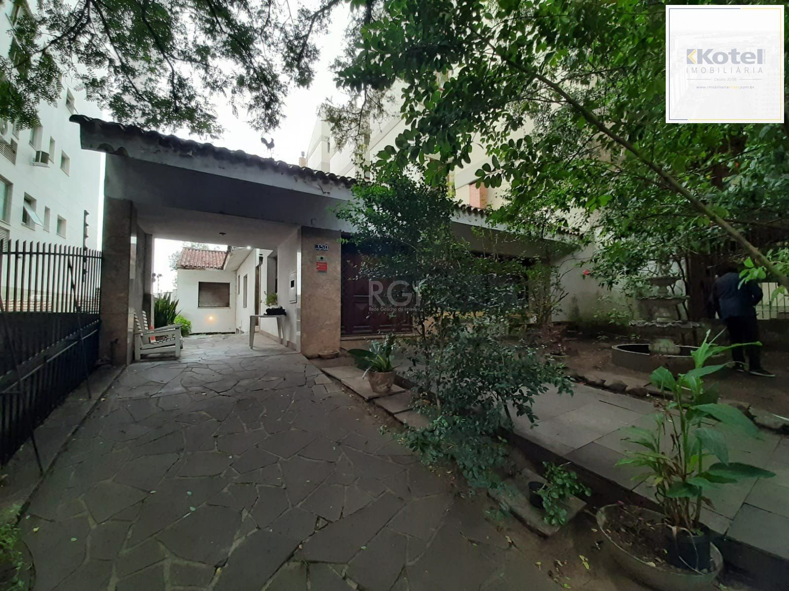 Casa 5 quartos à venda, 390m², Floresta - Porto Alegre — foto 2
