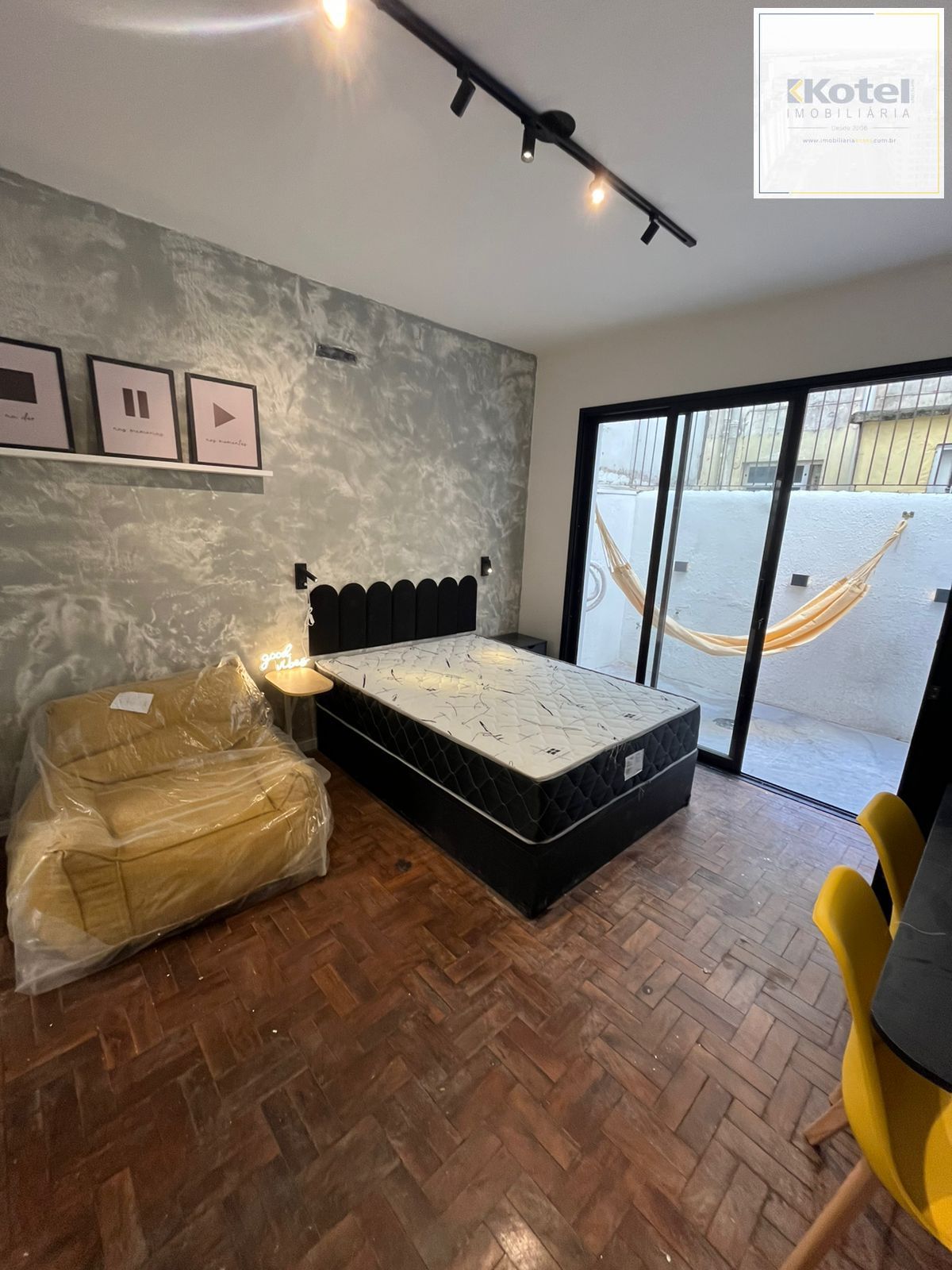 Kitnet à venda, 25m², Cidade Baixa - Porto Alegre — foto 2