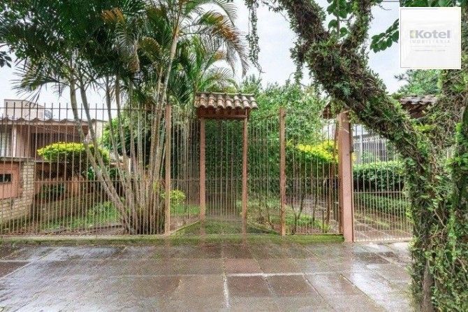 Casa com 2 dormitórios ,sendo 1 suíte para venda no bairro Tristeza em Porto Alegre/RS. — foto 2