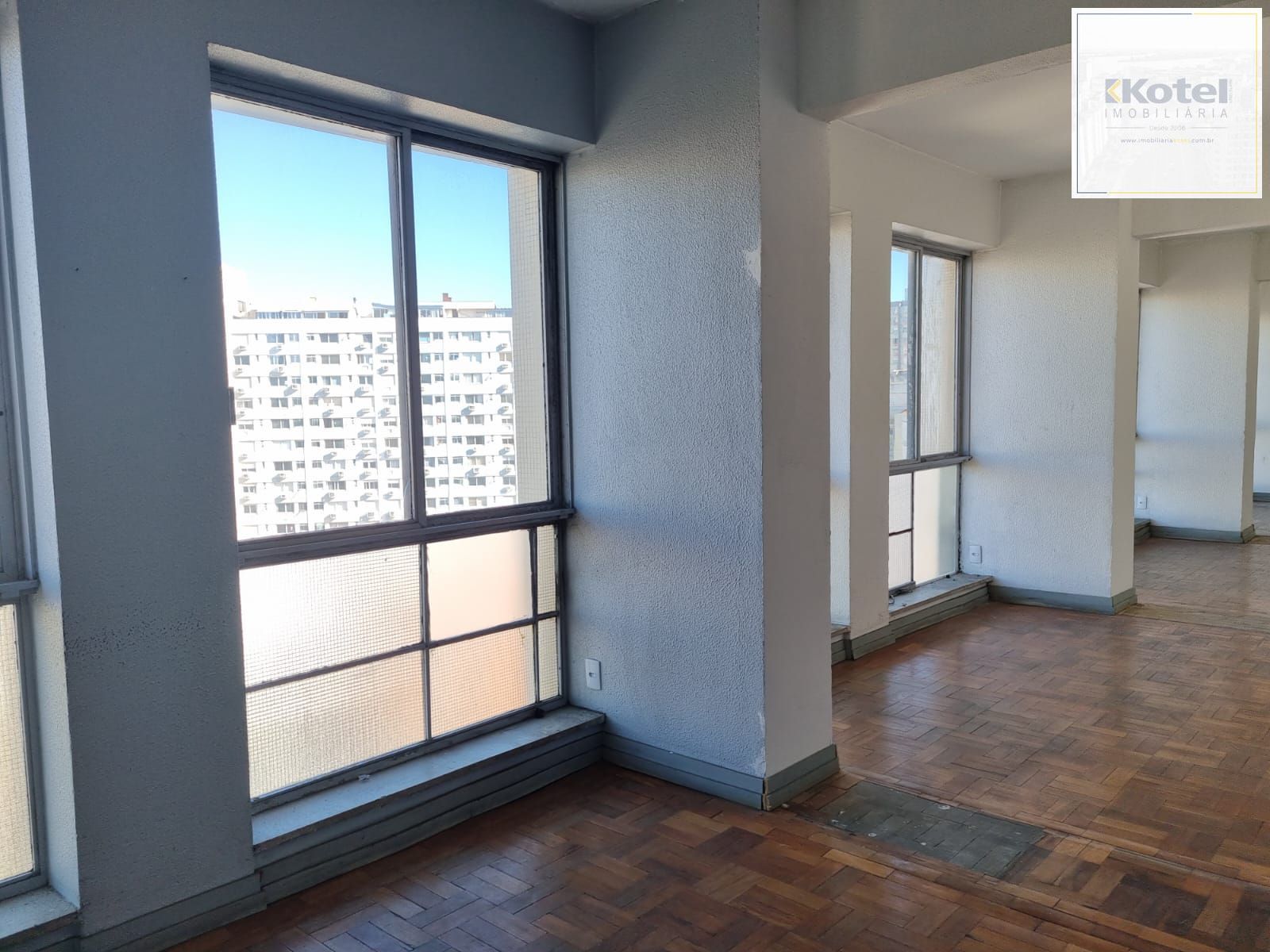 Conjunto Comercial 2 quartos à venda, 234m², Floresta - Porto Alegre