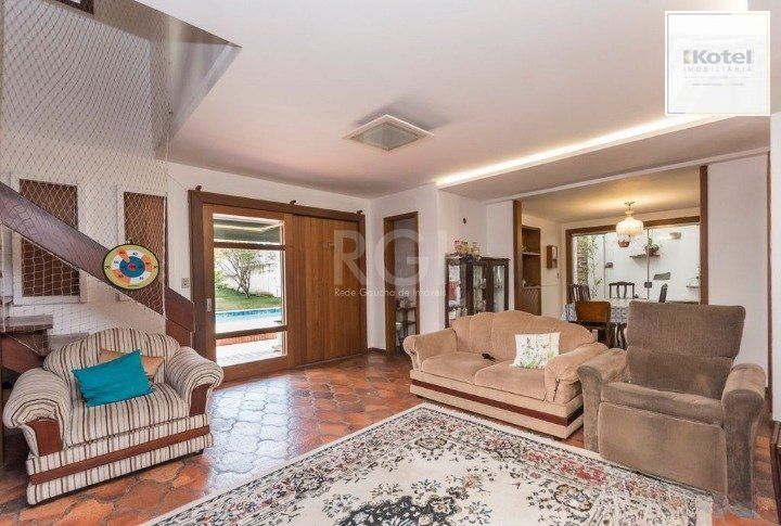 Casa para Venda - 247m², 4 dormitórios, sendo 1 suites, 5 vagas - Glória — foto 3