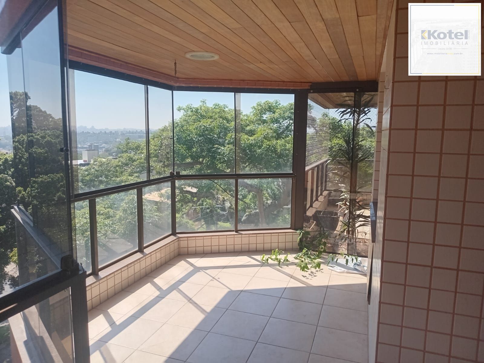 Apartamento, 3 quartos, à venda, 150 m², Menino Deus - Porto Alegre — foto 2