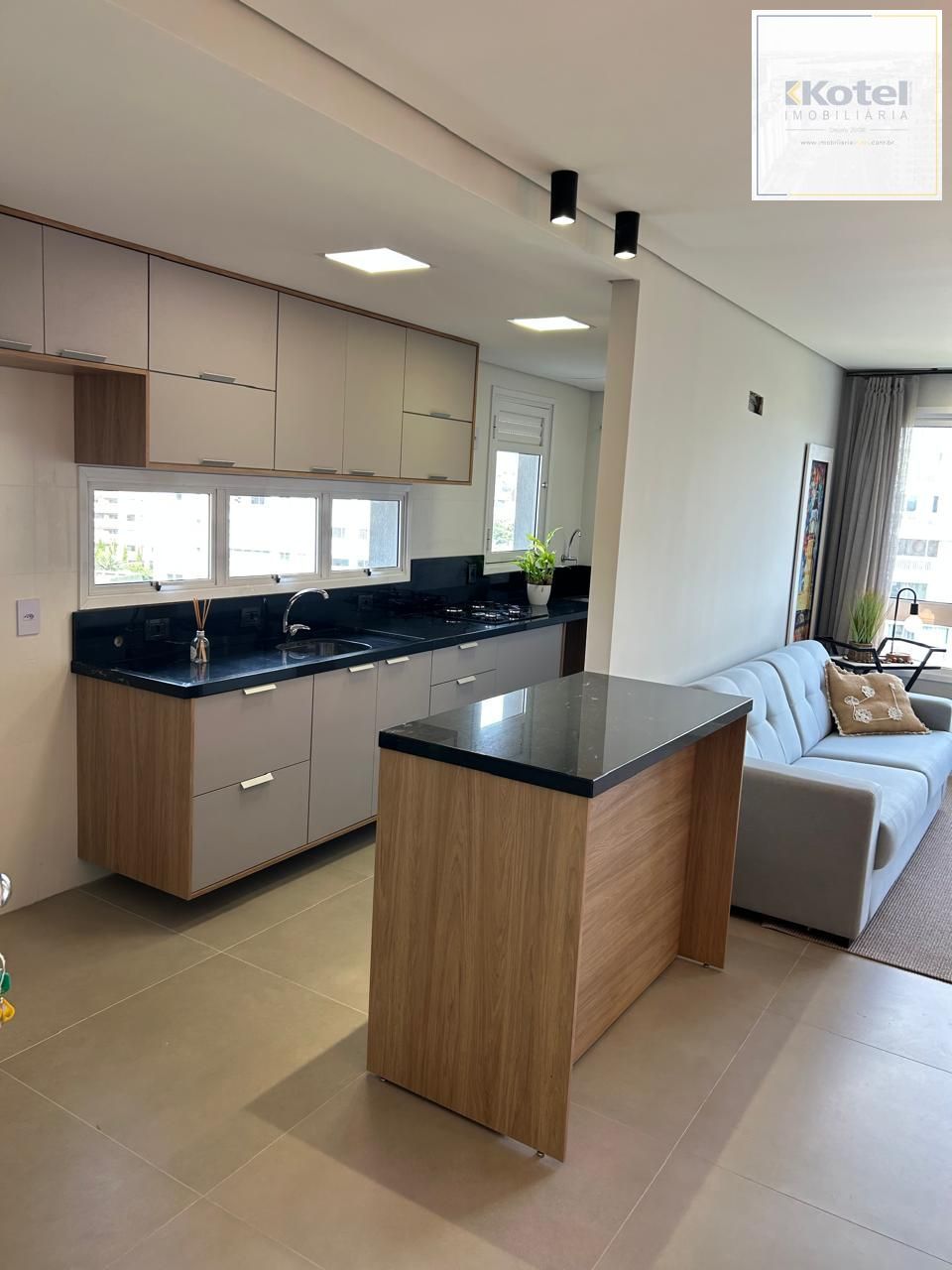 Apartamento 3 suites, 2 vagas, bairro Jardim Europa