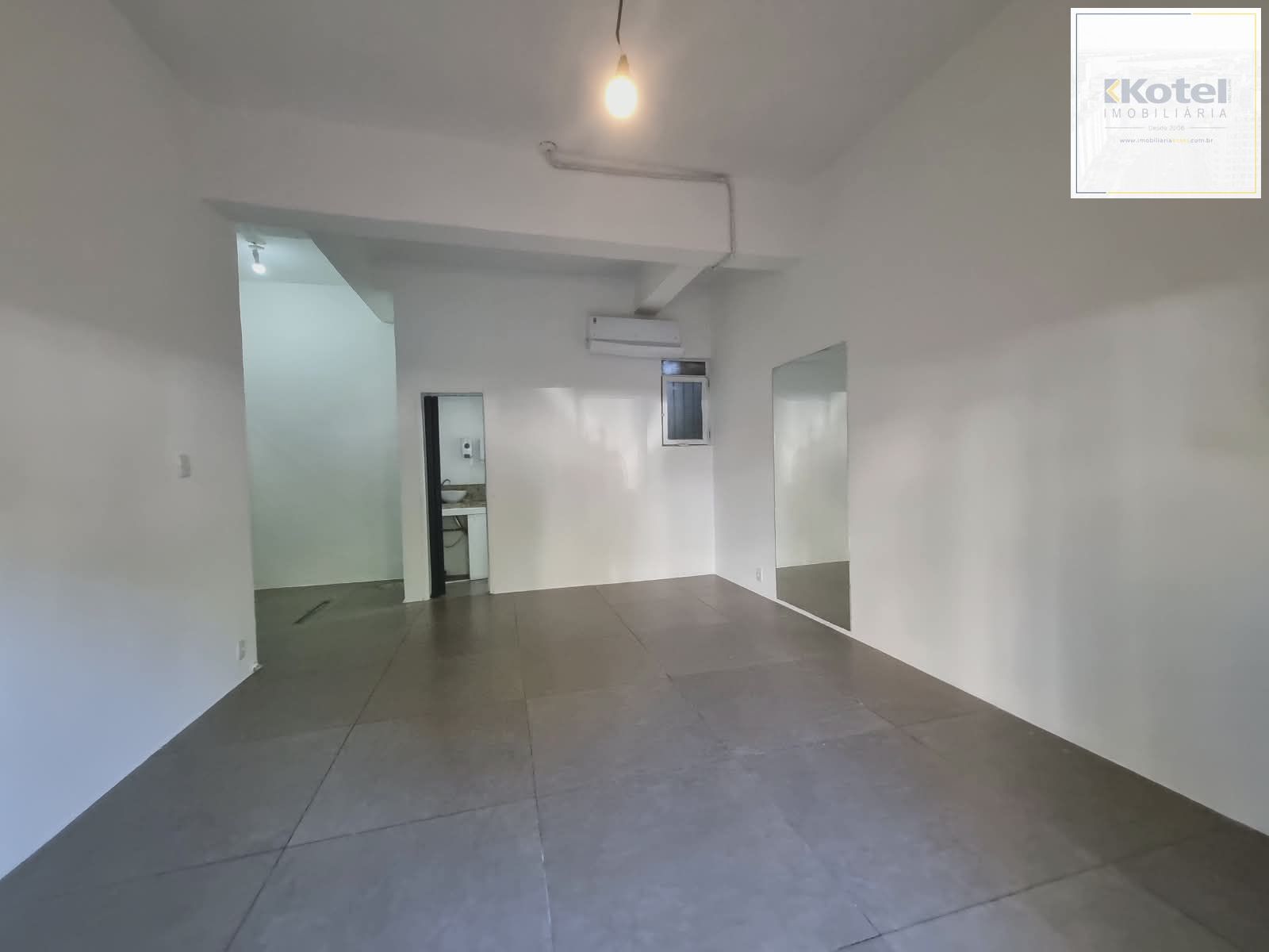 Loja, à venda, 41 m², Santana - Porto Alegre — foto 3