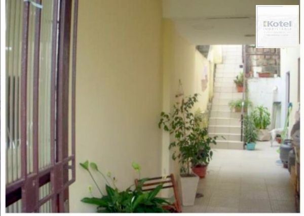 Sobrado para Venda - 240m², 3 dormitórios, sendo 1 suites, 1 vaga - Partenon — foto 5