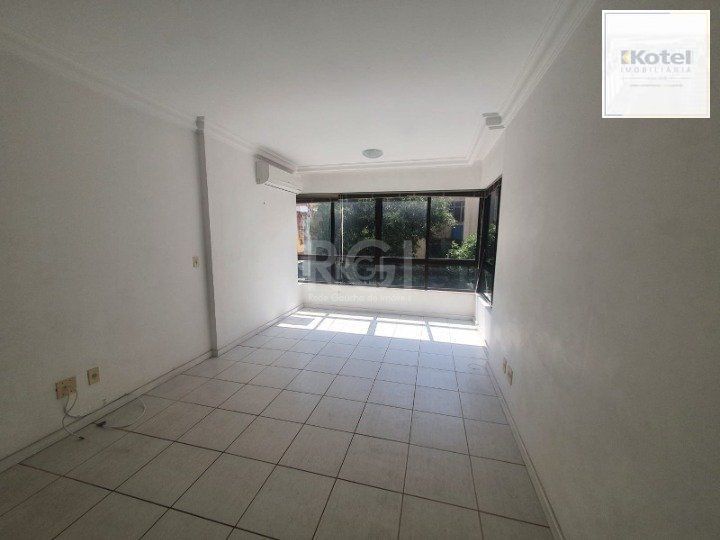 Apartamento para Venda - 90m², 2 dormitórios, 1 vaga - Mont Serrat — foto 2