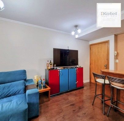 Apartamento de frente com vista panorâmica, sacada,3 dormitórios,1suíte para venda no bairro Centro Histórico em Porto Alegre/RS.