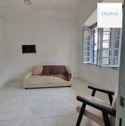 Casa de 4 dormitórios, 2 banheiros para venda pronta para morar no bairro Partenon em Porto Alegre/RS. — foto 5