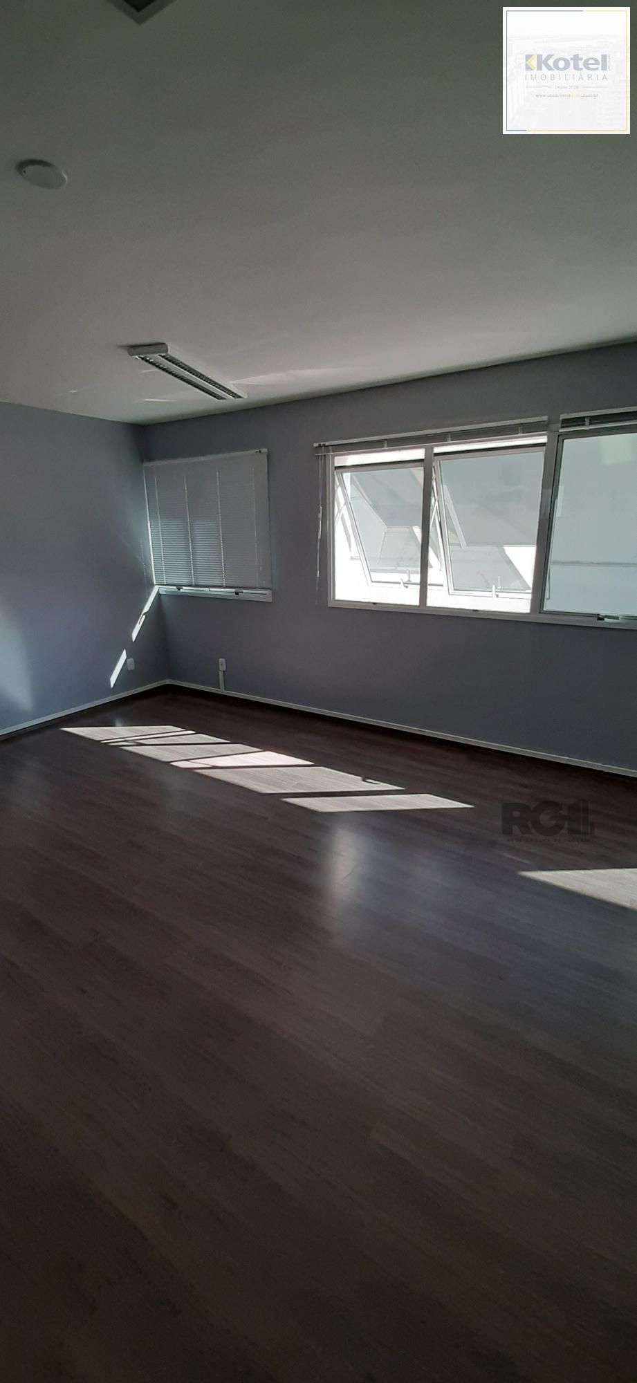 Sala Comercial à venda, 33m², Menino Deus - Porto Alegre — foto 3