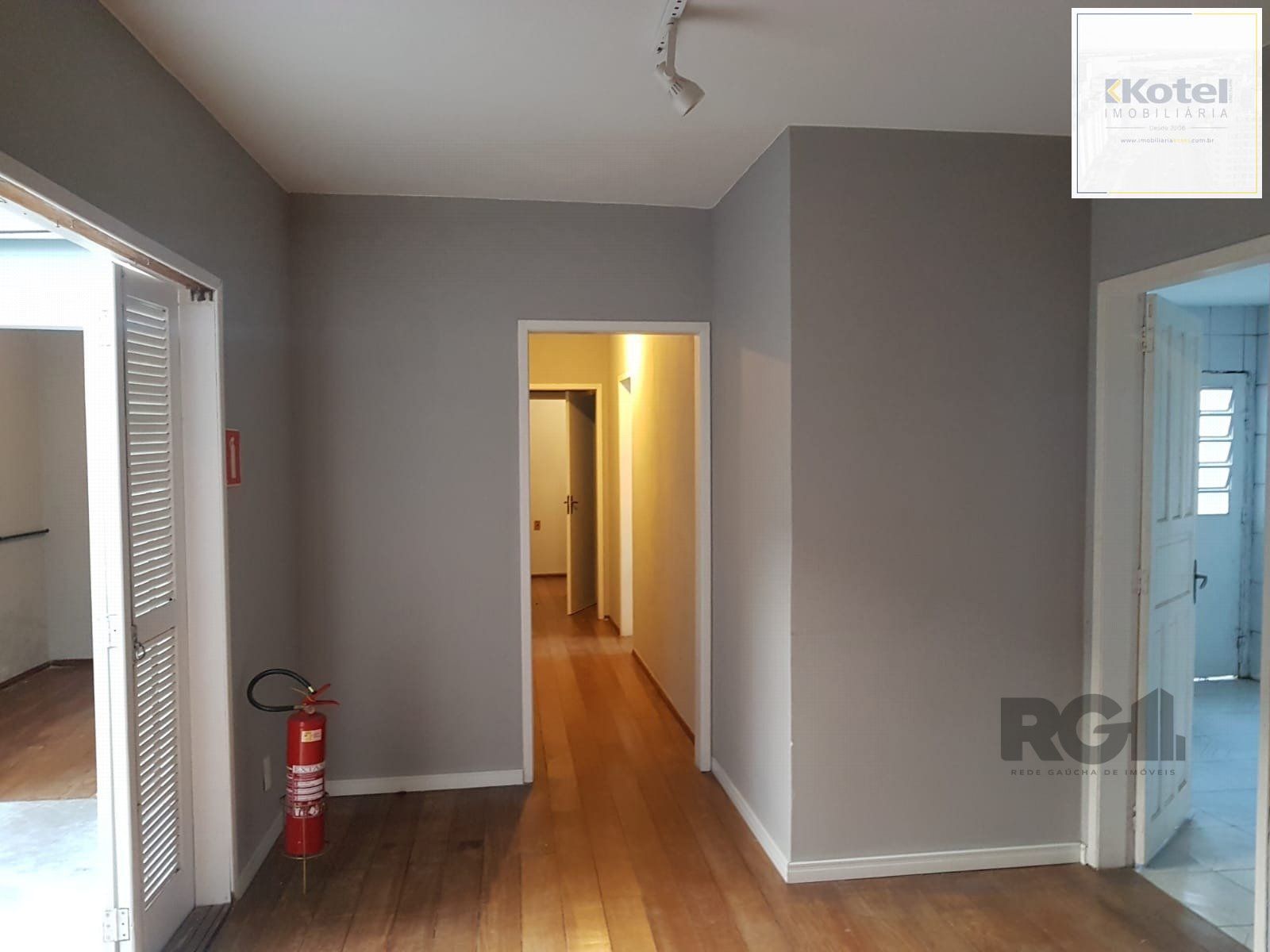 Casa Comercial à venda, 254m², Medianeira - Porto Alegre — foto 3