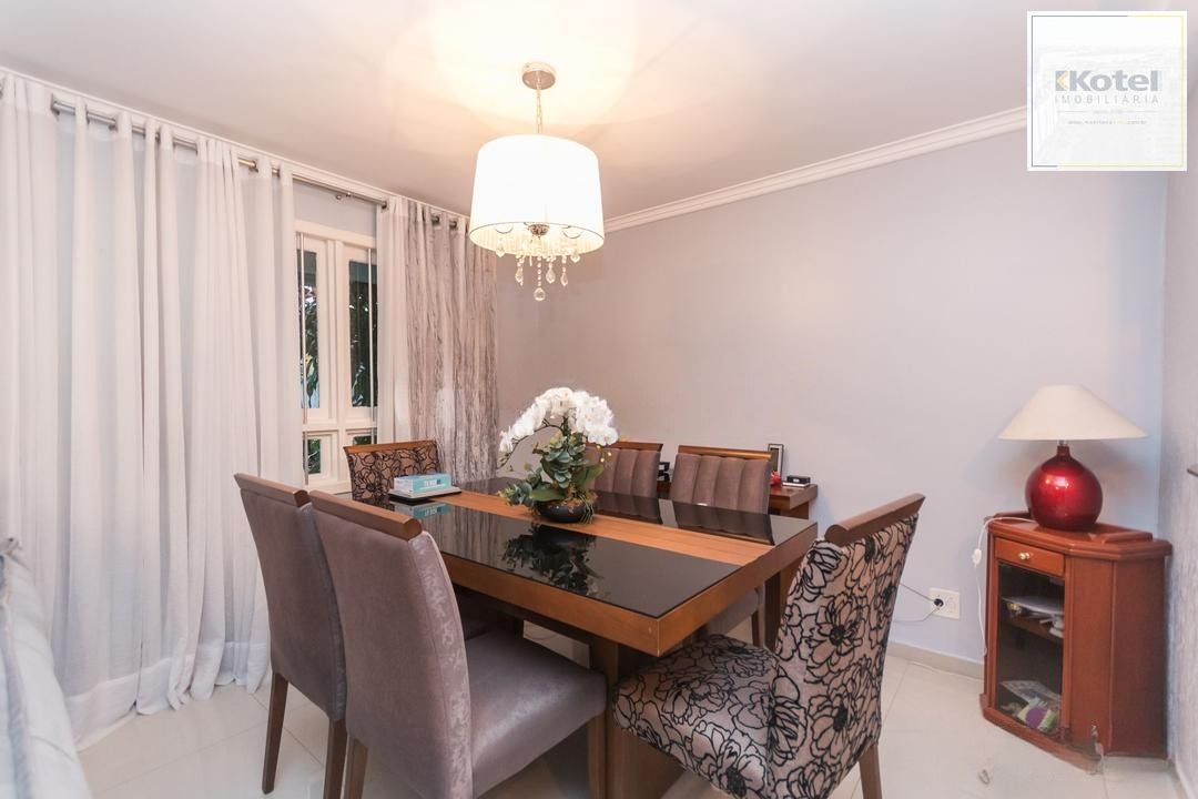 Casa com 3 dormitórios, 01 suíte, 03 vagas