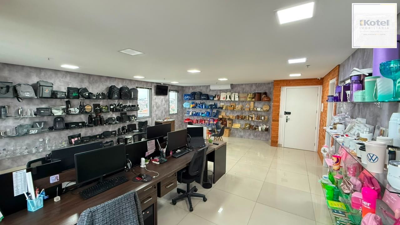 Sala Comercial Mobiliada em Andar Alto no Condomínio Icon — foto 2