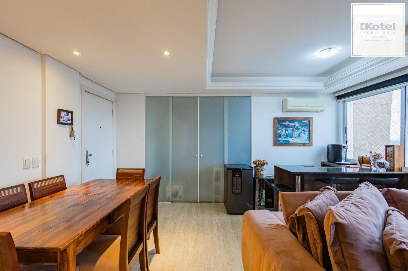 Apartamento 2 dormitórios, suíte e vaga – 65m² em Vila Ipiranga, Porto Alegre — foto 3