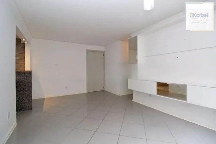 Apartamento com 2 dormitórios, suíte, churrasqueira e vaga de garagem. — foto 4
