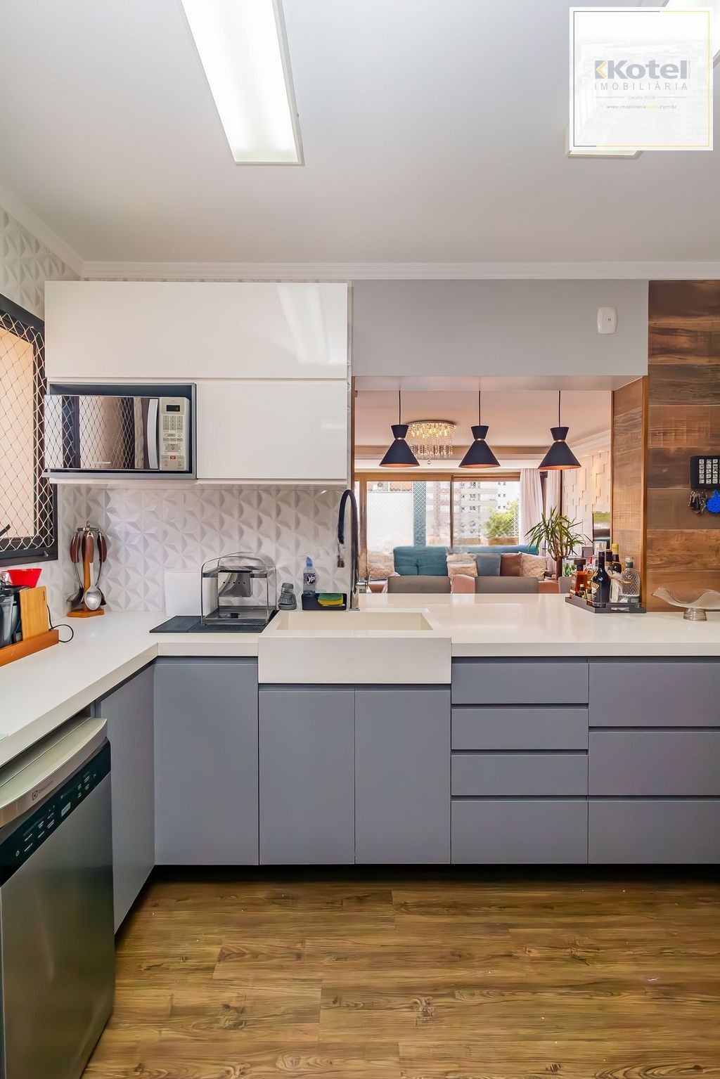 Apartamento Semimobiliado, 3 Quartos e 2 Vagas de Garagem Próximo ao Iguatemi