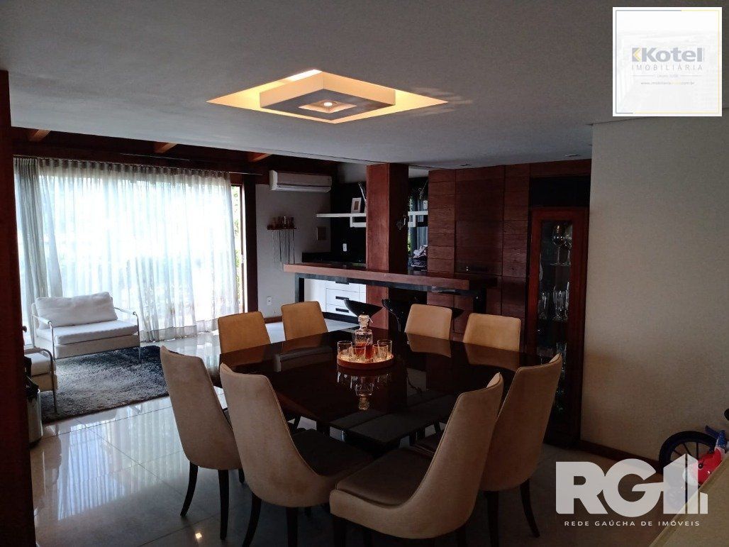 Casa 4 quartos à venda, 300m², Jardim Itu - Porto Alegre