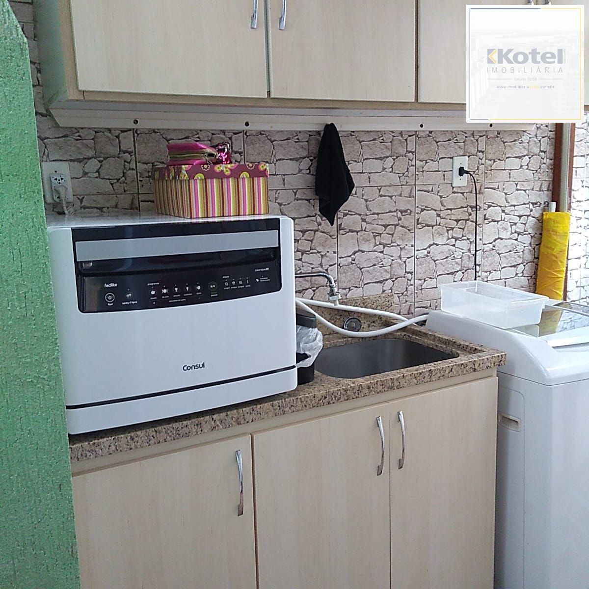 Casa em condomínio 3 dorm na Ary Tarrago