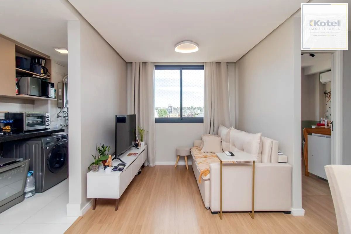 Apartamento, 2 Quartos Semimobiliado, churrasqueira, 1 vaga - Menino Deus