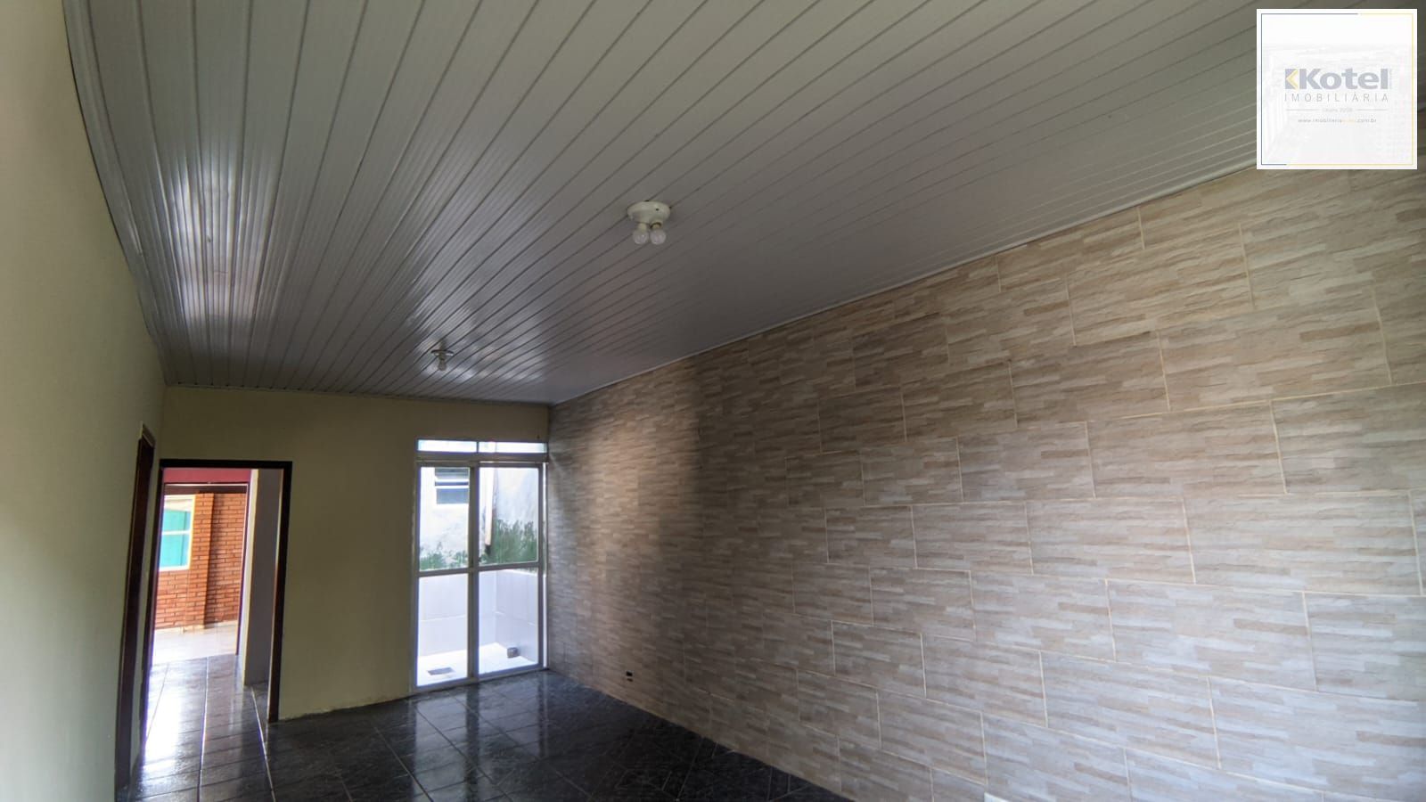 Casa com pátio, 2 dormitórios,  Avenida Vinte e Um de Abril - Sarandi — foto 5