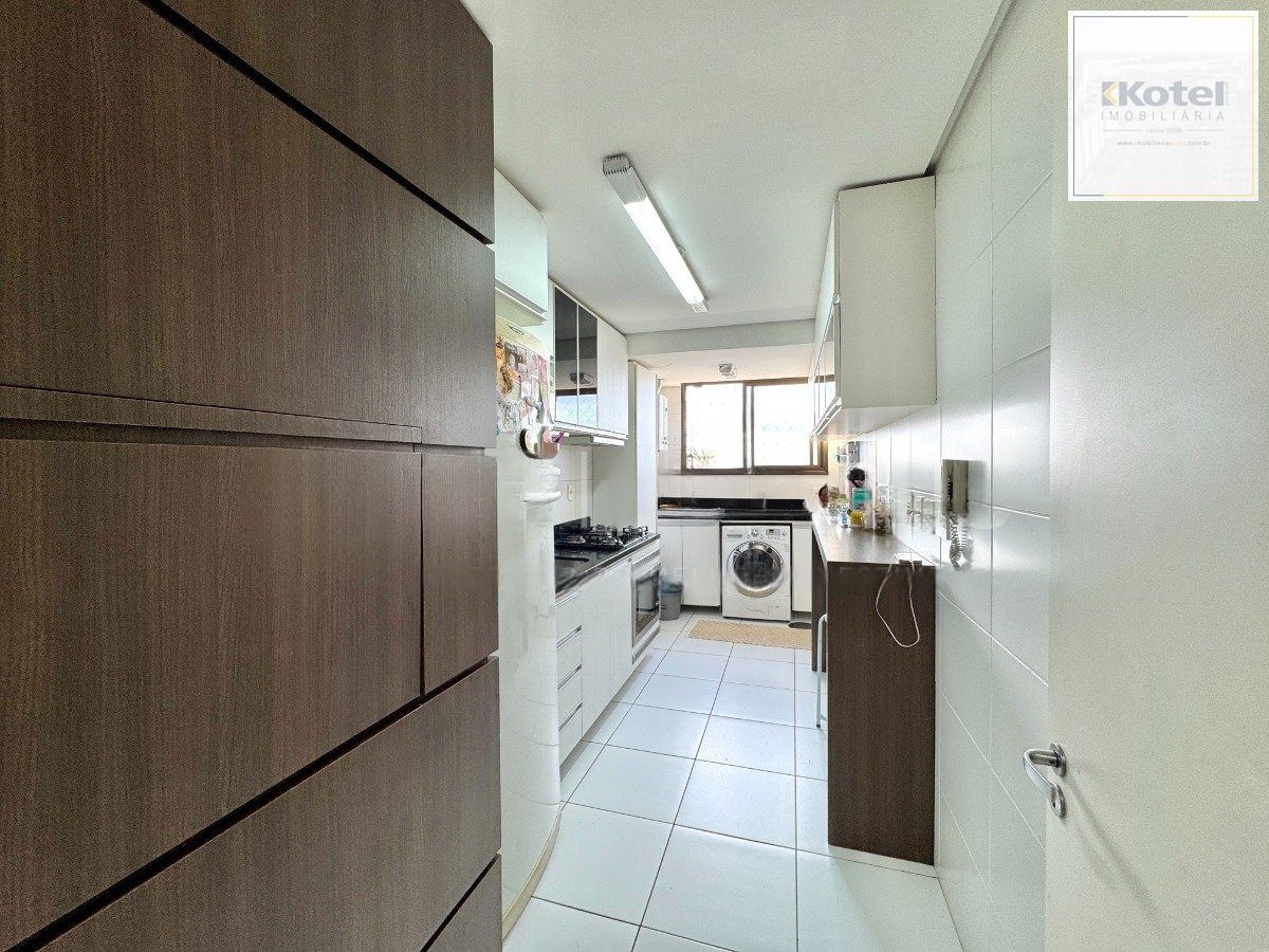 Apartamento à venda no Cristo Redentor com 2 dormitórios, suíte e 2 vagas