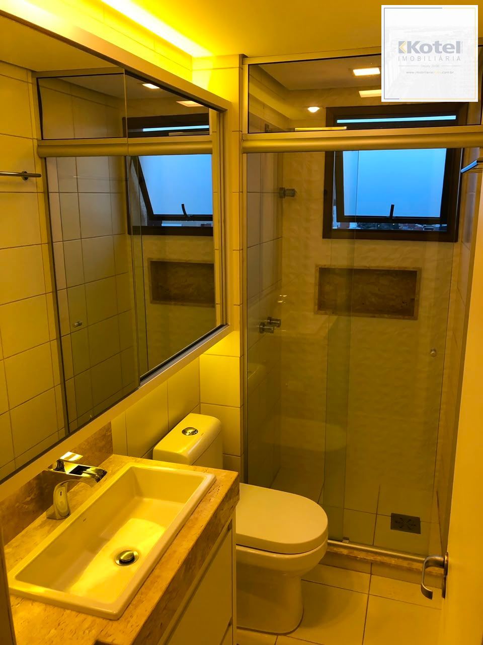 Apartamento, 3 quartos, à venda, 86 m², Passo da Areia - Porto Alegre — foto 2
