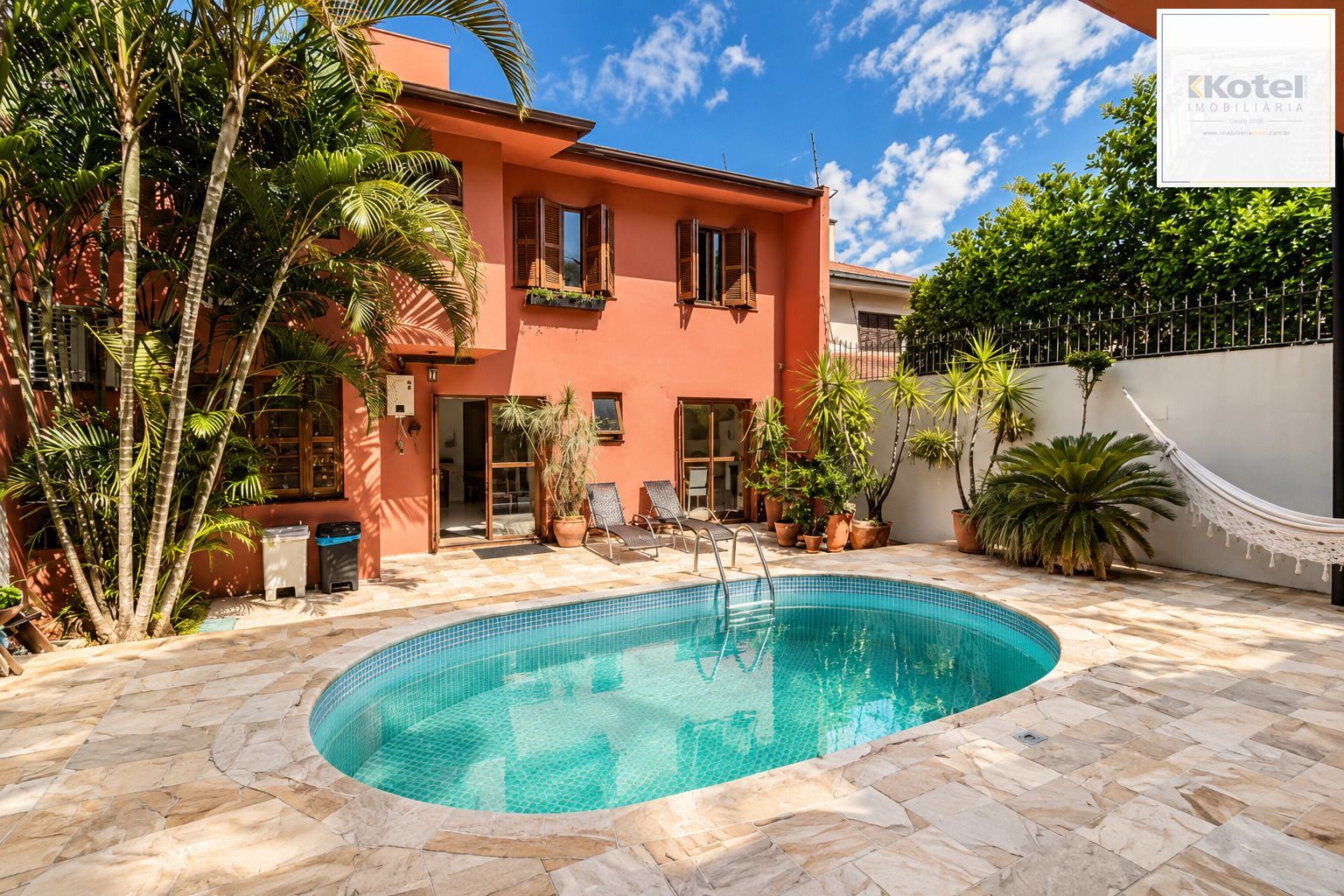 Casa mobiliada com piscina e espaço gourmet no Cristo Redentor
