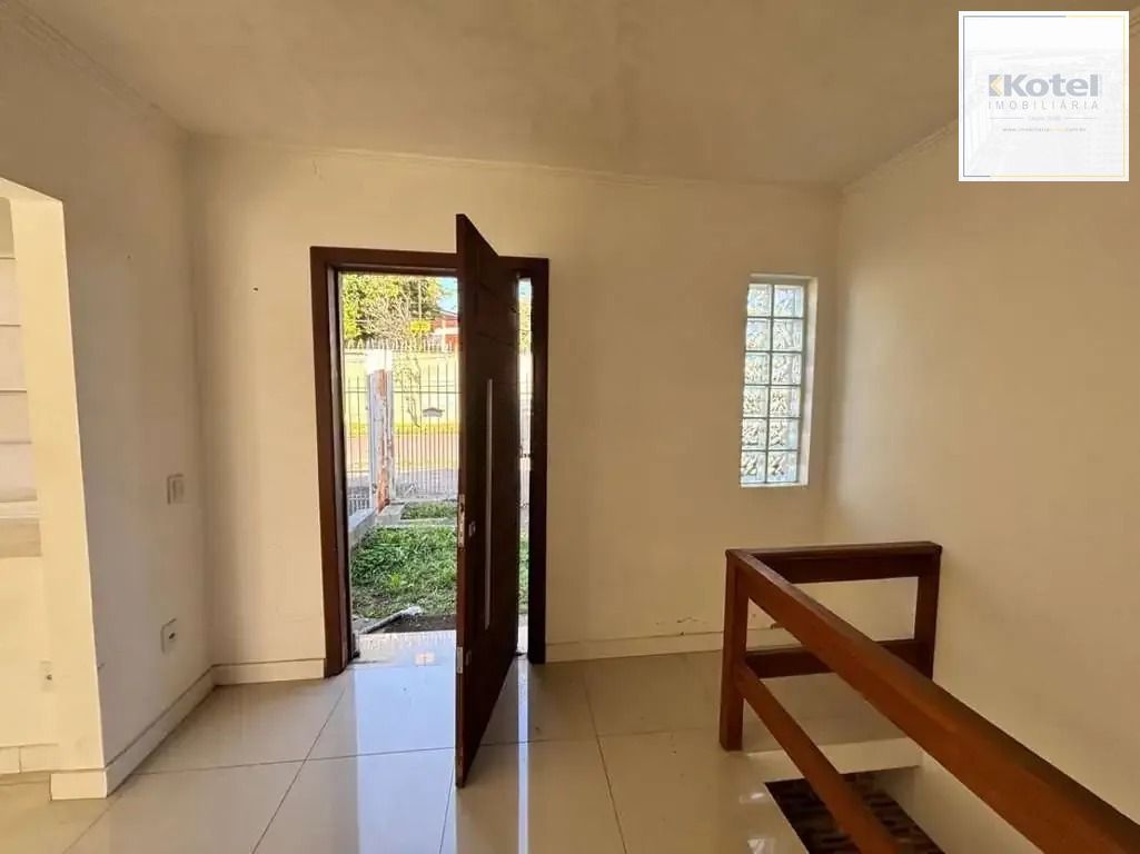 Casa com Vista Privilegiada e 2 Vagas no Jardim Floresta