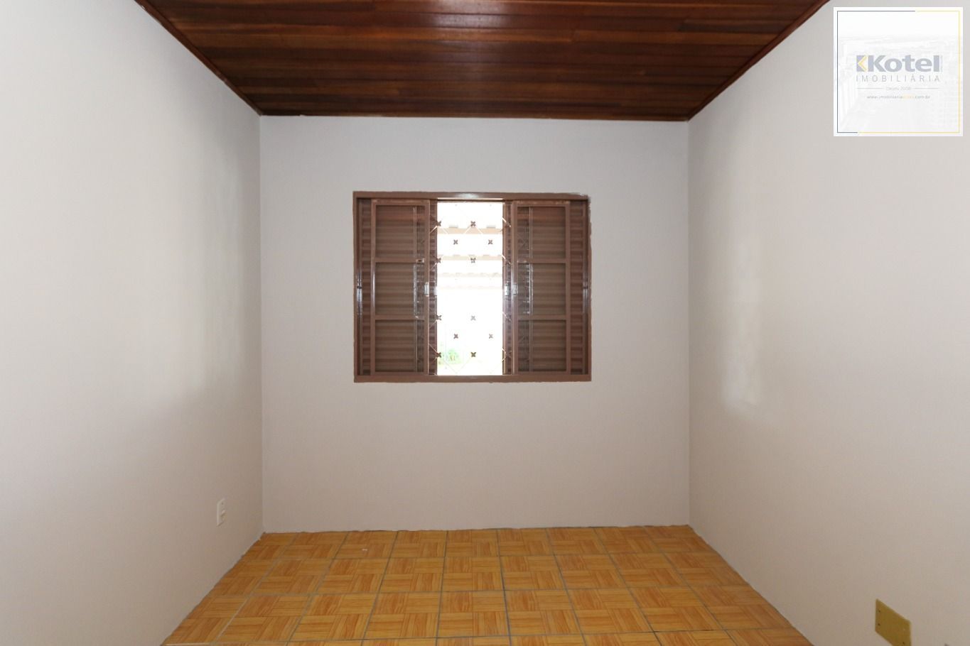 Casa aconchegante em condomínio com 2 dormitórios, no condomínio no Bairro Igara Canoas