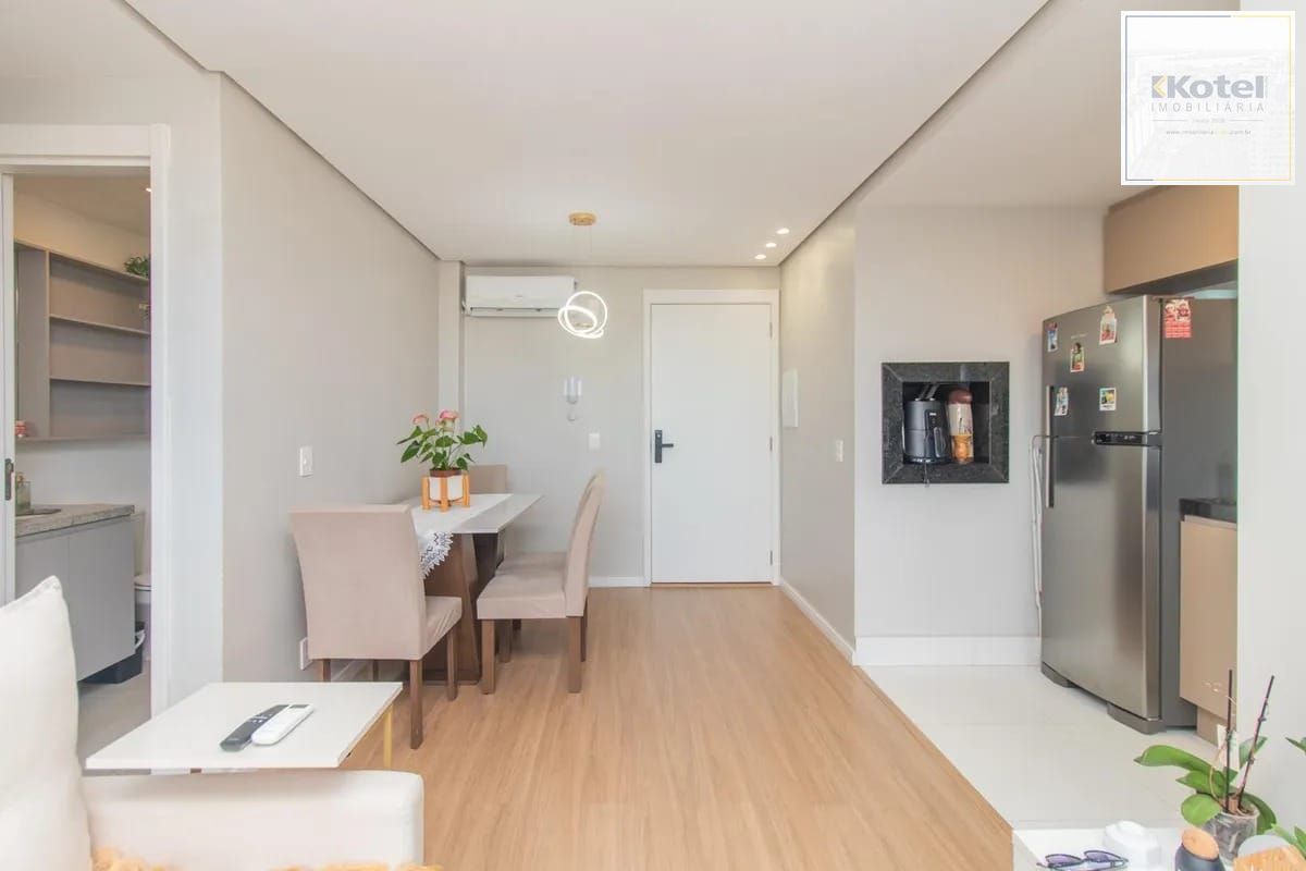 Apartamento com 2 Quartos Semimobiliado, 1 vaga, Nunes Machado - Menino Deus — foto 2