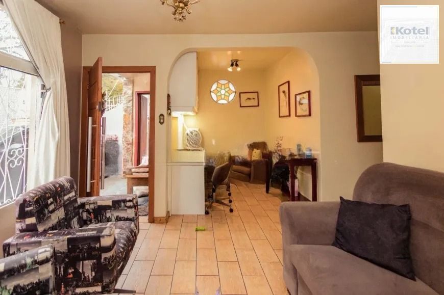 Casa térrea  com 200m² privativos, 3 quartos, Rua Sylvio Sanson - Sarandi — foto 4