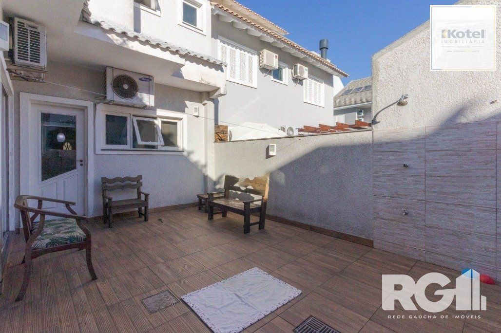 Casa em Condomínio com 3 Suítes, Espaço Gourmet e 5 Vagas de Garagem — foto 4