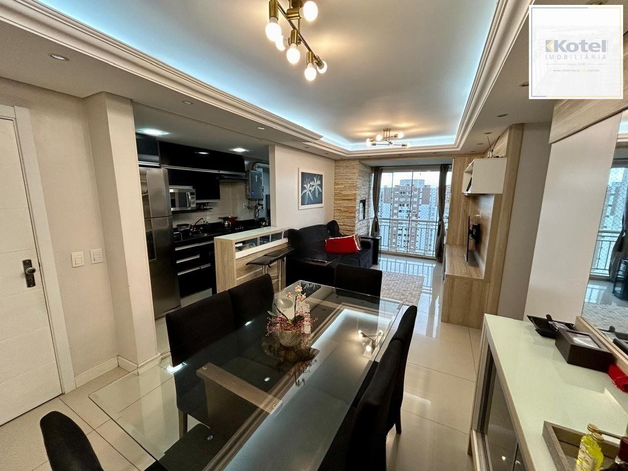 Apartamento com 3 dormitórios, suíte e 2 vagas