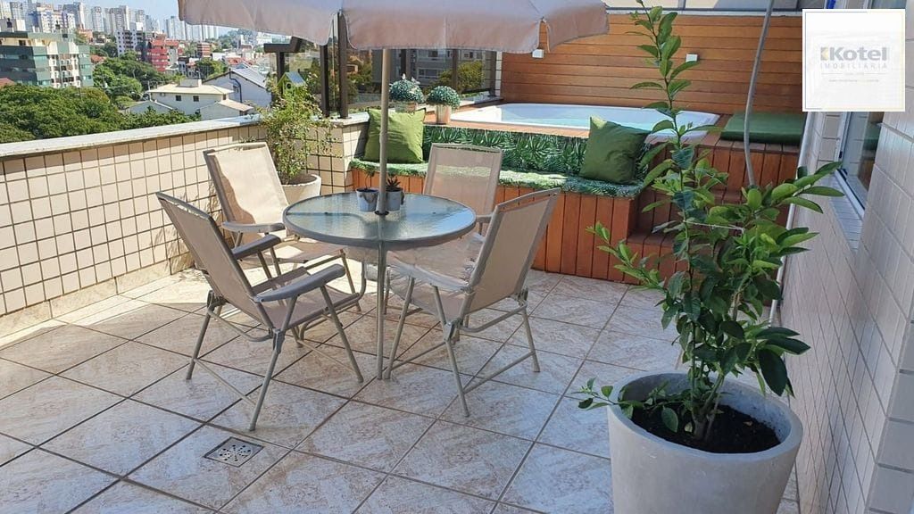 Cobertura com piscina, 3 quartos, 232² privativos elevador -  Jardim Planalto