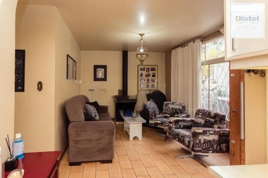 Casa térrea  com 200m² privativos, 3 quartos, Rua Sylvio Sanson - Sarandi — foto 3
