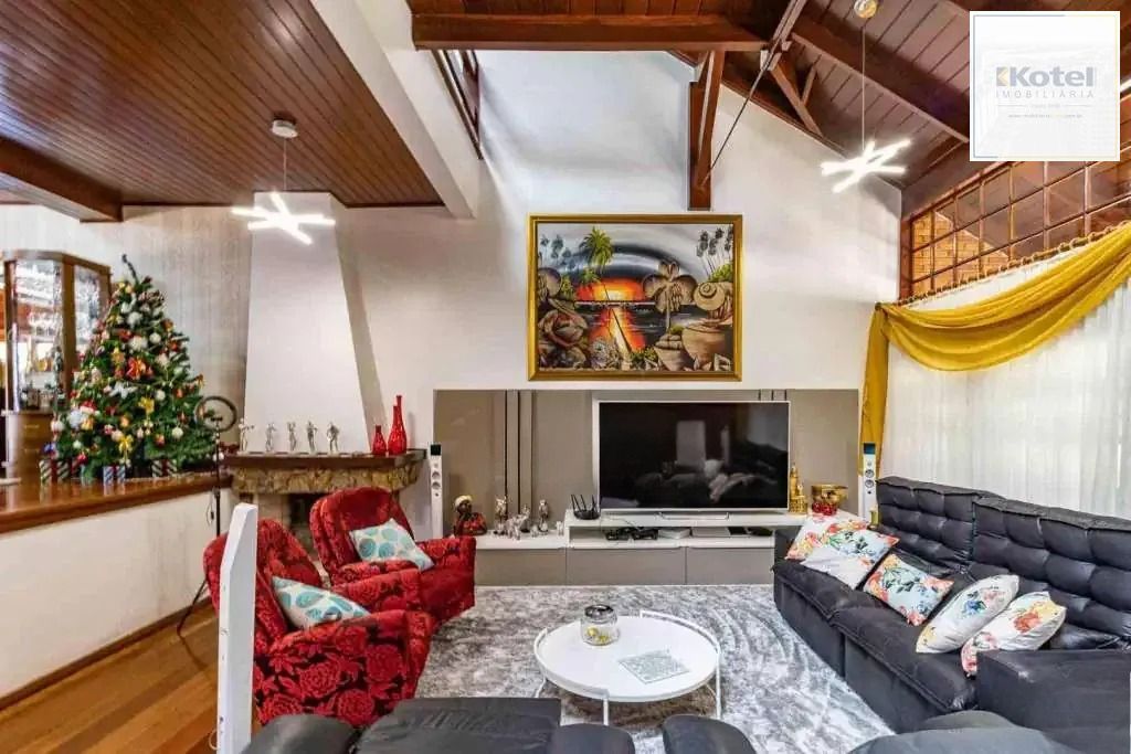 Casa com 4 dormitórios, suíte, piscina e 4 vagas. — foto 5
