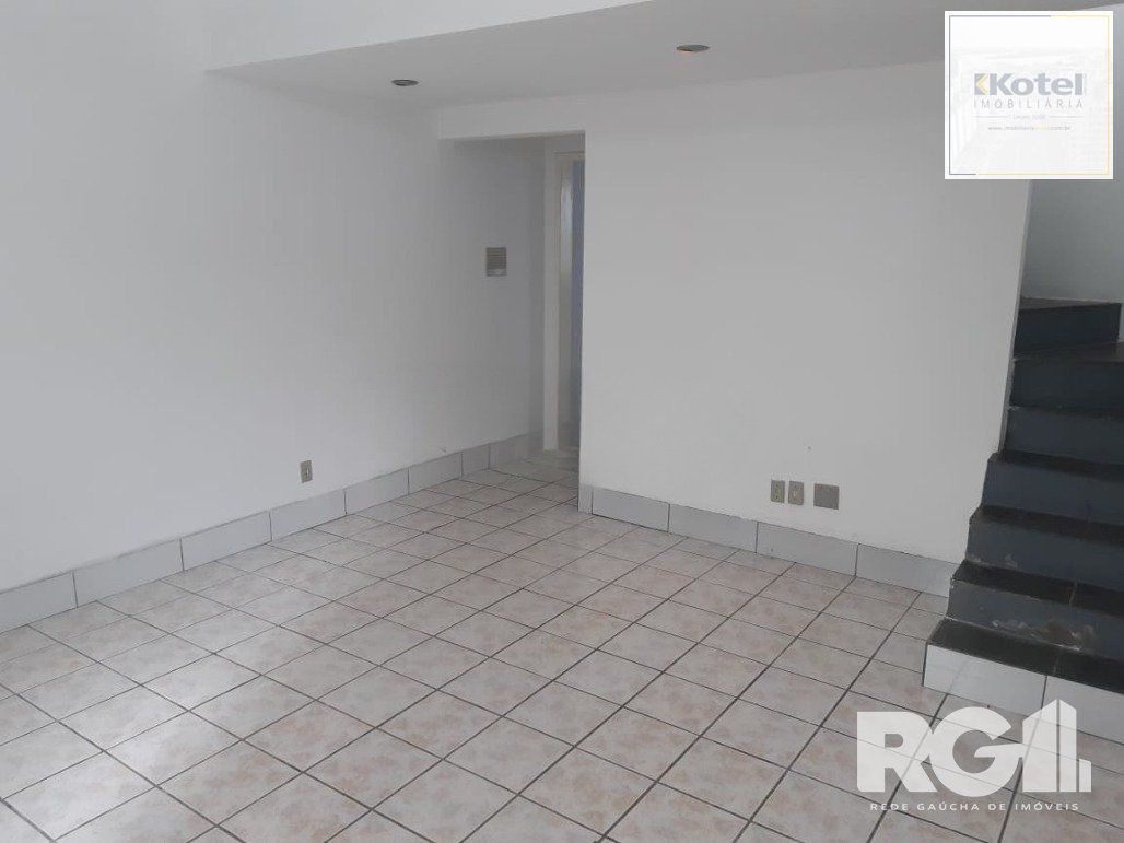 Sobrado 2 quartos à venda, 100m², Jardim Itu - Porto Alegre