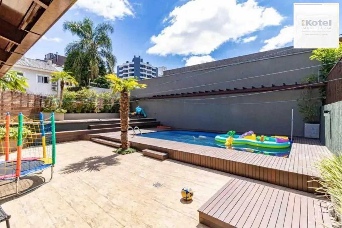 Casa com 4 dormitórios, suíte, piscina e 4 vagas. — foto 2
